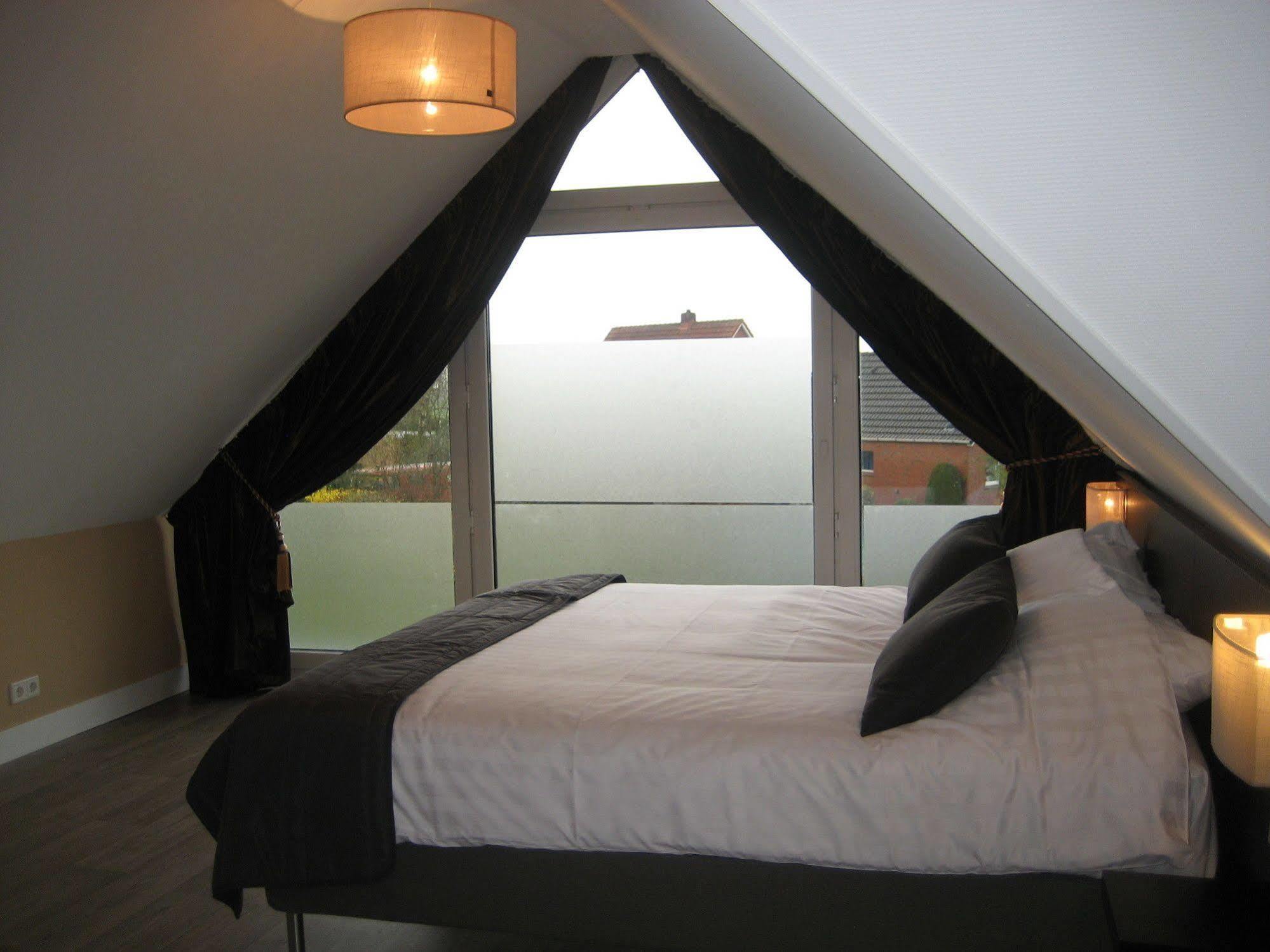 Bed & Breakfast Rheiderland Ditzumerverlaat Extérieur photo